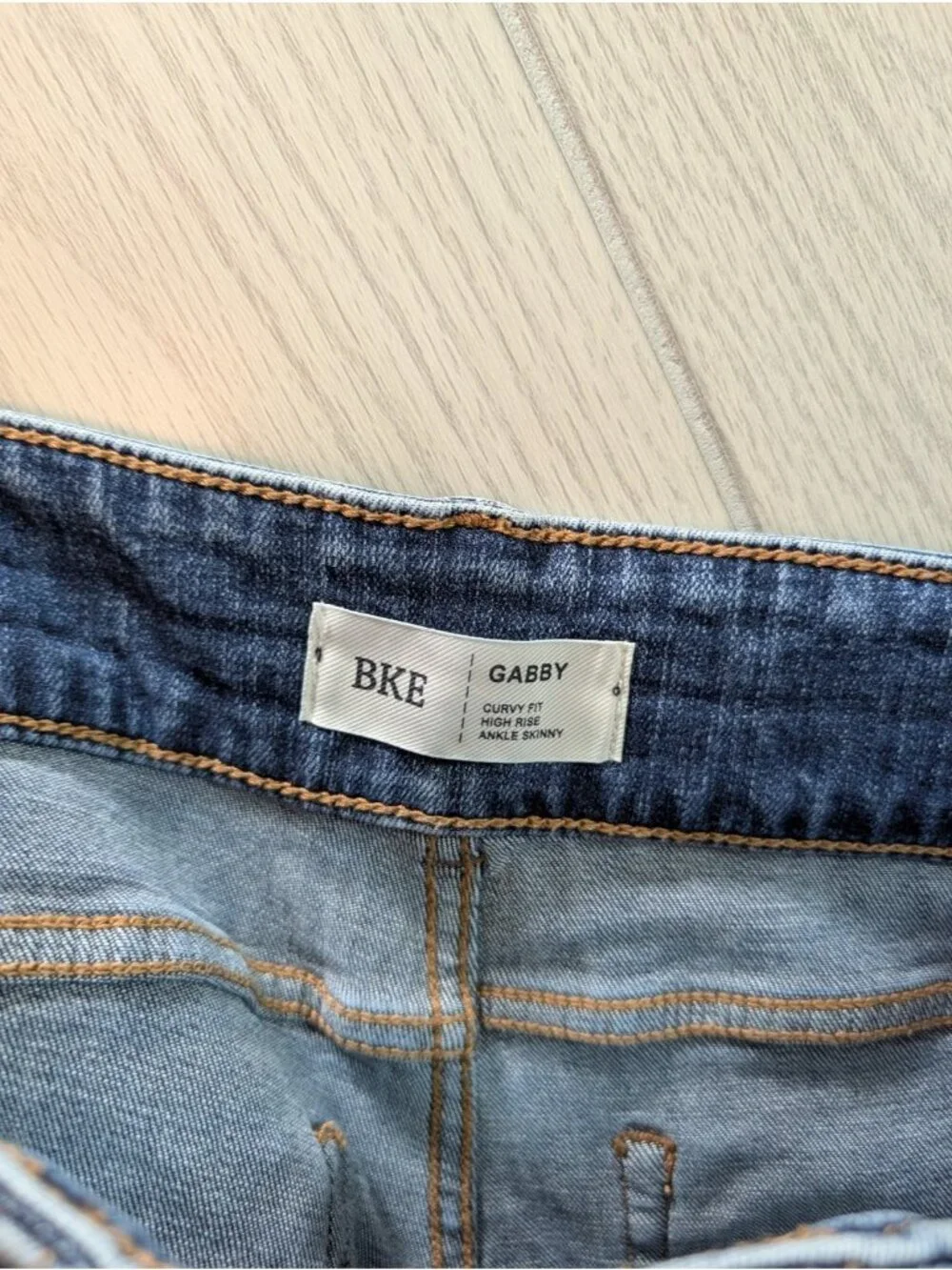 BKE Gabby Raw Hem Jeans sz 26 29x23 Curvy Fit High Rise Raw Hem Skinny